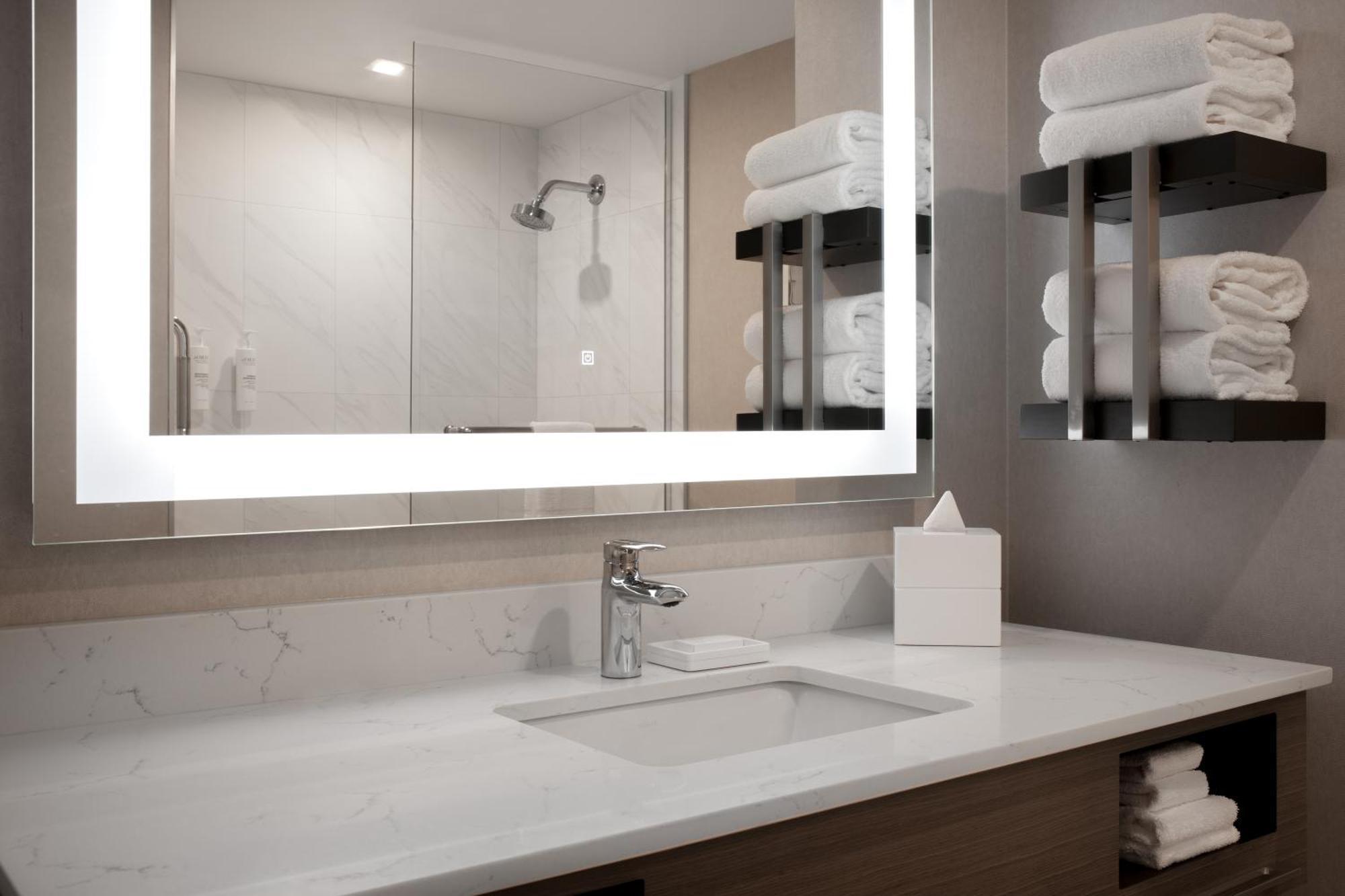 Hampton Inn By Hilton Winnipeg Downtown Zewnętrze zdjęcie
