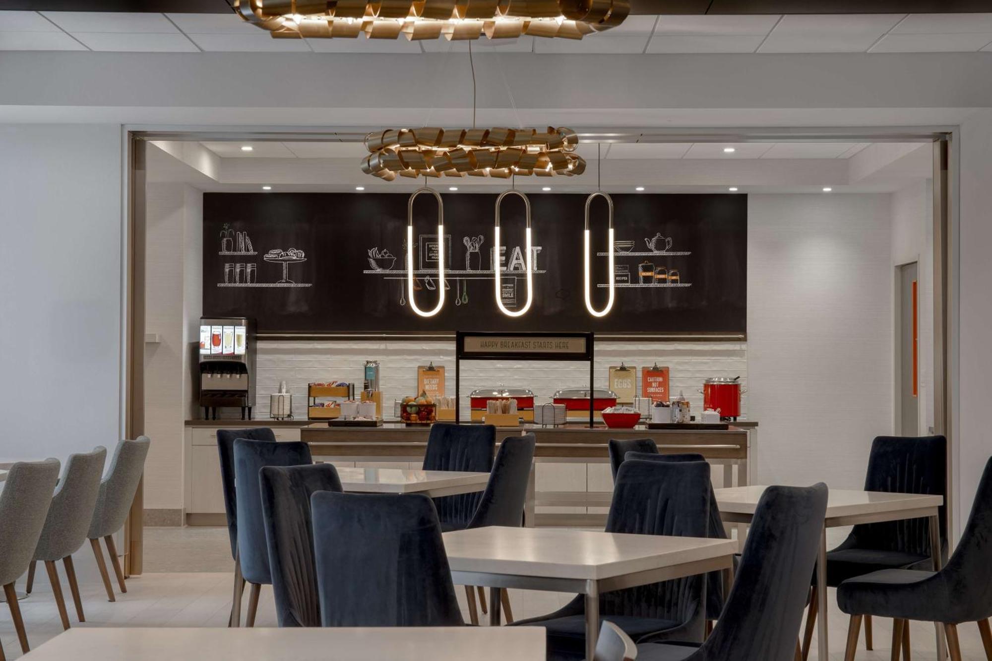 Hampton Inn By Hilton Winnipeg Downtown Zewnętrze zdjęcie